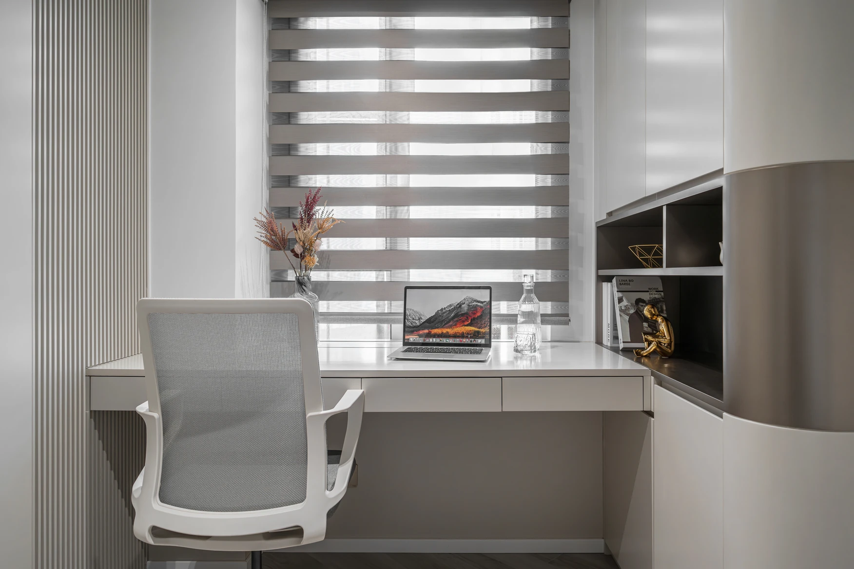 Maiden Court completed interior 7